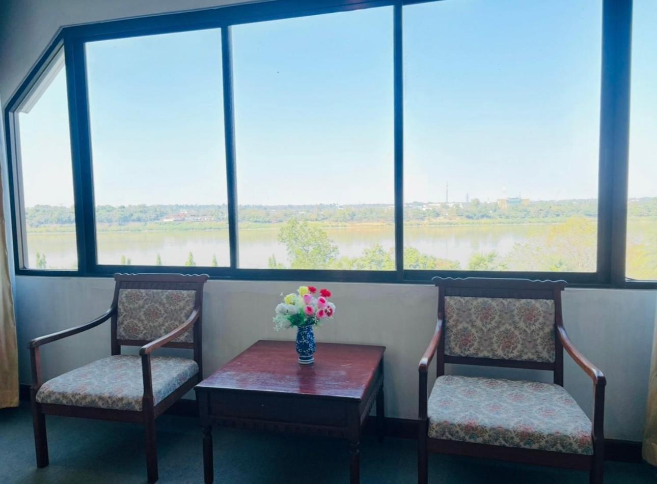 Royal Mekong Riverside Hotel Nong Khai Extérieur photo