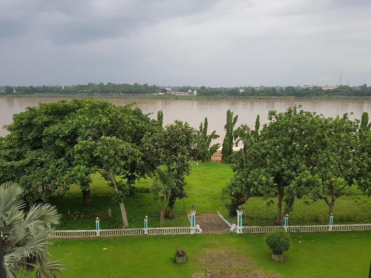 Royal Mekong Riverside Hotel Nong Khai Extérieur photo